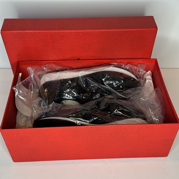 Donald J Pliner black beaded shoes - Picture 11 of 11